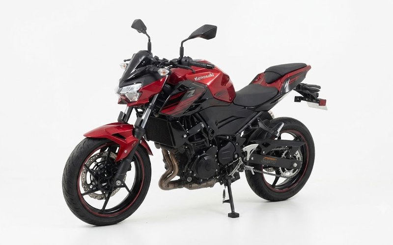 Kawasaki Z400 - vehículo de prácticas permiso A2